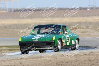 media/Feb-19-2022-Cal Club SCCA Super Tour (Sat) [[420969159b]]/Group 2/Race (Grapevine)/